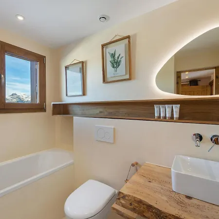 De Charme Avec Cheminée Et Balcon Ensoleillé à - Fr-1-564-84 Apartamento Courchevel